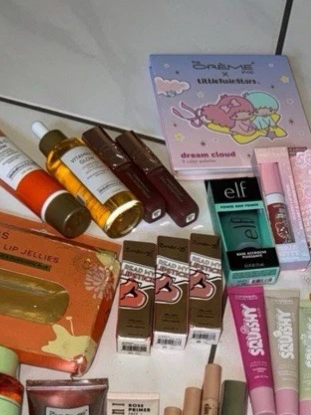 Assorted makeup bundle - Picture 2 of 3